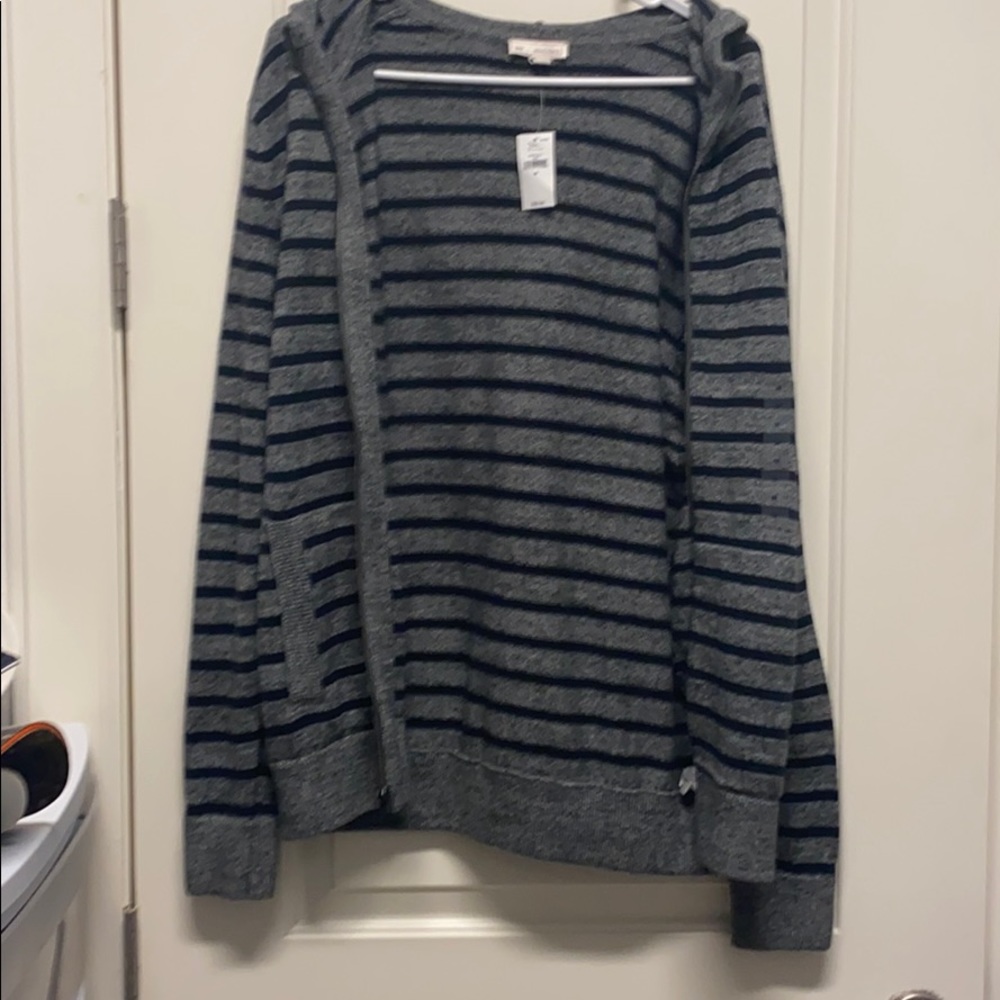 Men’s GAP sweater black gray medium